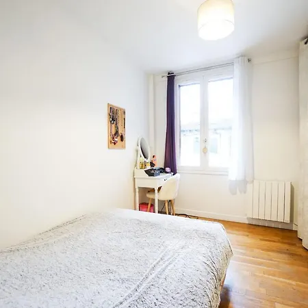 Nice Apartment With Terrace In Paris Appartamento *